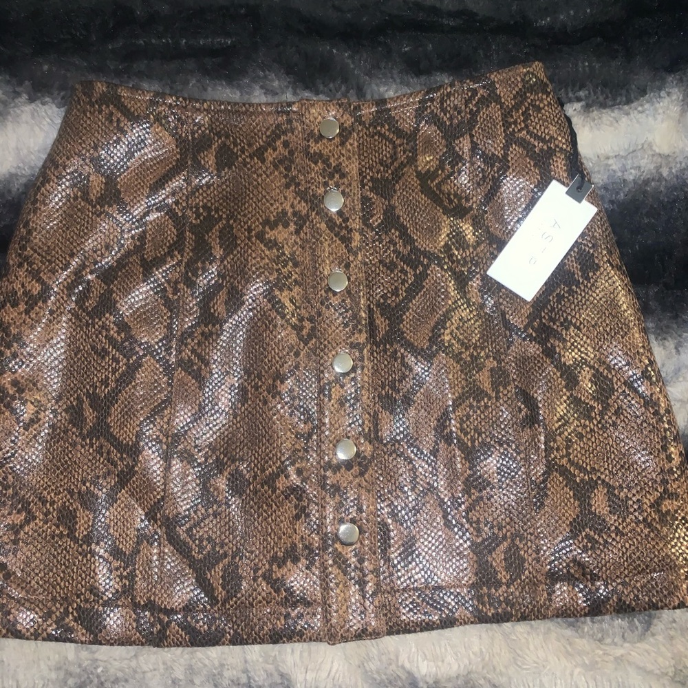 Skirt New with tags!